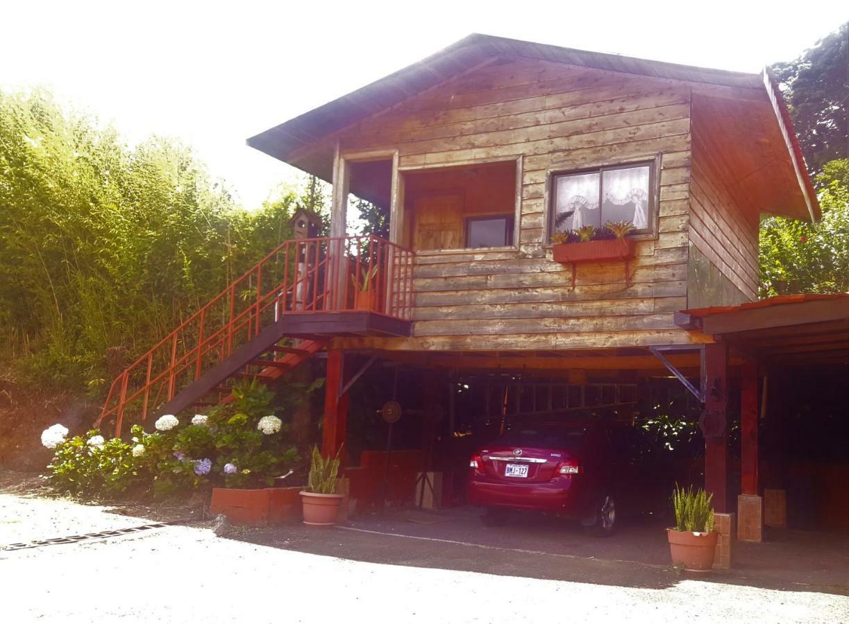 Hotel Chalets Los Volcanes Fraijanes Exterior foto